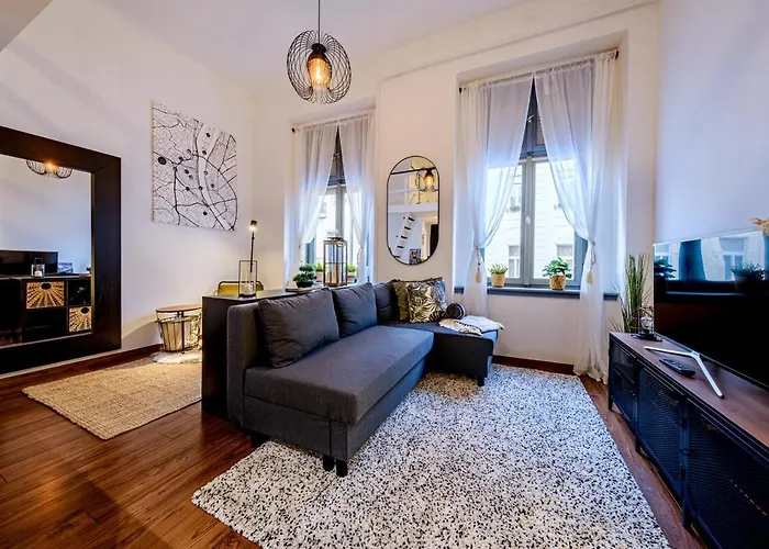 Cosy Major Retreat