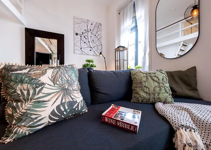 Cosy Major Retreat